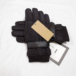Handschoenen klassieke ontwerper Herfst Effen Kleur Europese en Amerikaanse letterpaar Wanten Wintermode Vijfvingerhandschoen Zwart Grijs319W