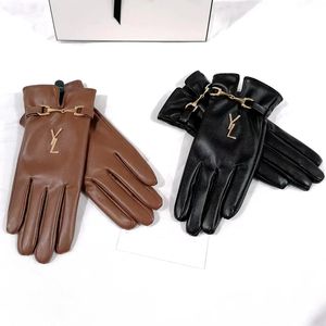 Handschoenen Heren- en damesleerhandschoenen Fashion Designer Gloves Mittens Five Fingers 7 Colors Luxury Products