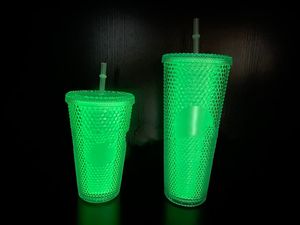 Glow in Dark Studded Cold Cup 24oz 710ml Tasse à café en plastique mat à double paroi avec paille LOGO personnalisé Accpet YYFA230