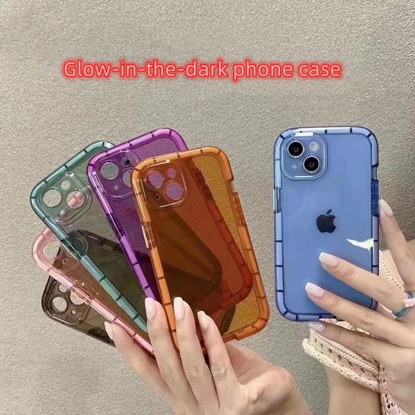 Capas elásticas para celular que brilham no escuro iPhone 14 13 12 11 Pro max 14 12 mini x xs xr xsamx 7 8 plus 6 6s Capa anti-colisão transparente para airbag