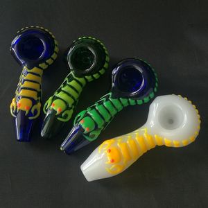 Glow In The Dark Pipe à fumer Mini tuyaux de brûleur à mazout de 4 pouces 10 types de bangs en verre capiteux Portable lumière clignotante tabac petit bang à main coloré Dab Rigs