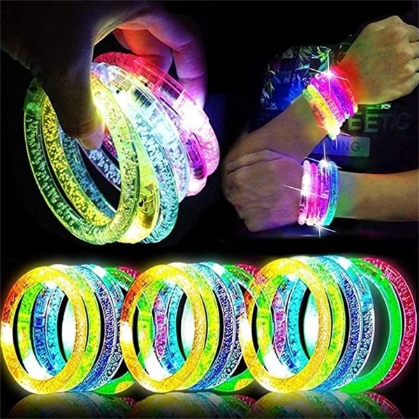 Glow Sticks Pulseras Suministros para fiestas en la oscuridad LED Intermitente Muñeca Luminoso Brazalete Pulsera Iluminar Juguetes Boda Deco 220817