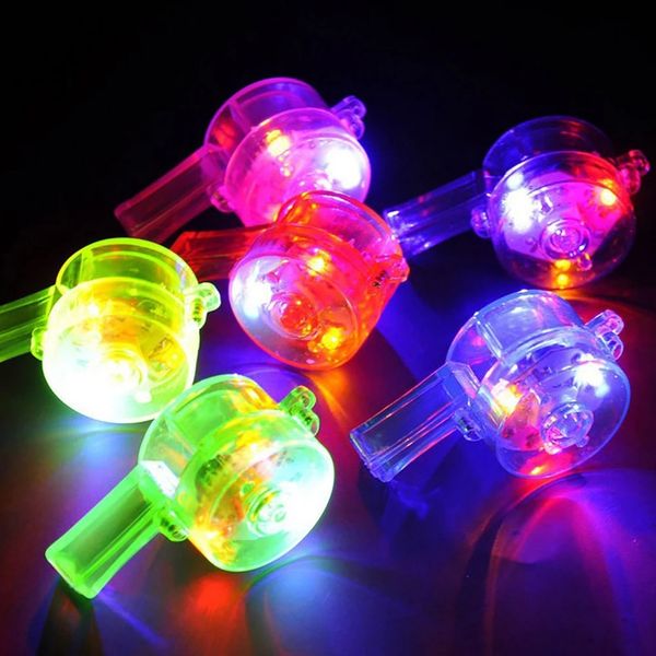 Silbato intermitente brillante, cordón colorido, luz LED, diversión en la oscuridad, fabricante de ruido para fiestas, recuerdo de fiesta, juguetes para niños