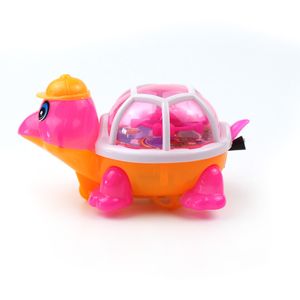 Gloeiend trekschildpad-flitsspeelgoed zal een kleine schildpad-avondmarktkraam aanbieden die kleine geschenken in de groothandel verkoopt
