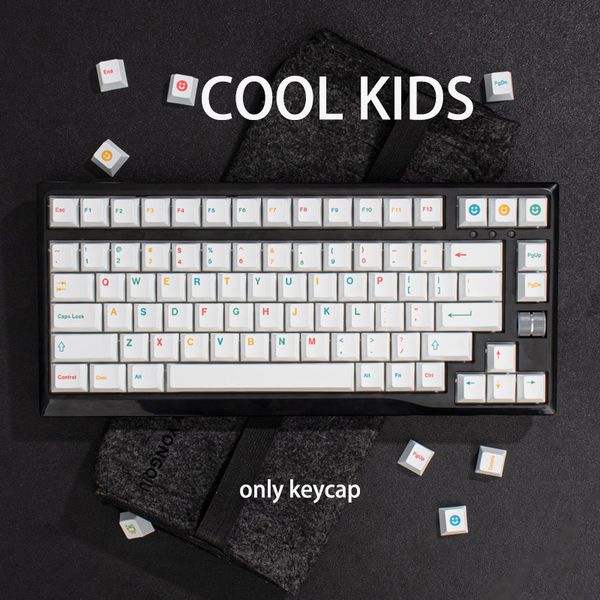 GMK Cool Kids Smile Face PBT Keycap 136 toetsen DYE-SUB Engelse aangepaste persoonlijkheid Keycaps voor mechanisch toetsenbord 61/64/68/75/84