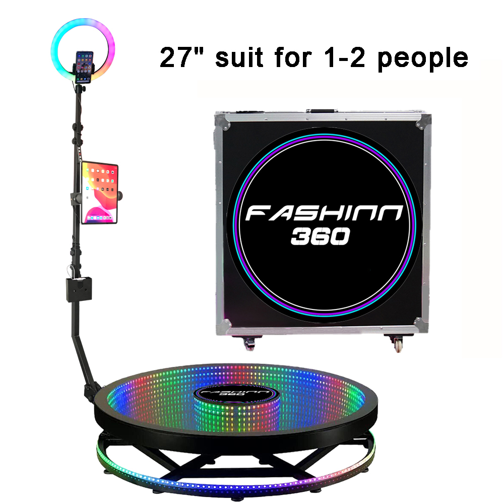 FASHINN360 27IM 360 fotobås maskin med flygfodral, Magic Glass 360 Automatisk spinnkamerabås, 2 personer står på fjärrkontroll roterande.