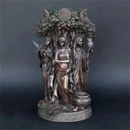 Goddess Sculpture Home Decor Ornement Miniatures Craft Resin Art Greek Statue Figurine ancienne religieuse Hécate 240521