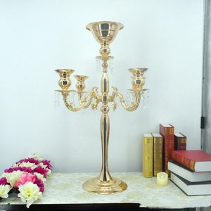 Candelabro de metal brillante con brazo dorado con cristales colgantes, candelabro votivo, centro de mesa de boda