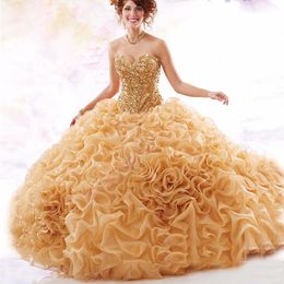 Robe de bal perlée d'or robes de Quinceanera col en coeur pailleté doux 16 robe longueur de plancher cristaux organza corset robes de mascarade