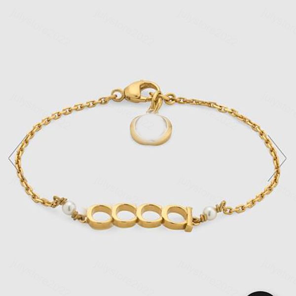 Bracelet en or Classic Letter Bracelets Designer Fomen Women Mens Pearl Bangle Gold plaqué en acier inoxydable Pendants Lovers Gift Brougneur 2370