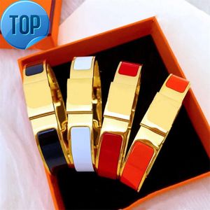 Gouden armband klassiekers clic armbanden vrouwen mannen ontwerper sieraden zilver titanium staal 19 kleur selectie hoogwaardige niet -vervagende unisex cadeau liefhebbers armband bangle