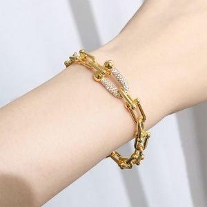 Bracelet Gold Designer en forme de serrure en U Bracelet Bracelet T Brand Designer Bijoux Diamond Charm Bracelet Punk Vintage Style Jewlery Designer Fomen Men