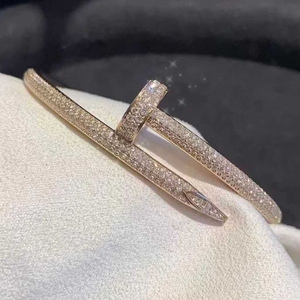 Bracelet en or bracelets de créateur d'ongles pour femmes et hommes nouveau plein diamant ciel étoile Instagram lumière luxe unique à la mode tendance élégant Netizen Celebri logo