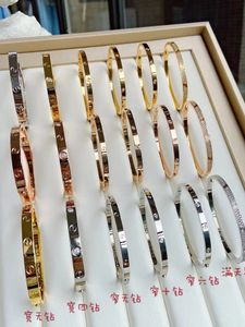 Gouden armband Woman Designer Sieraden Schroef Bangle Titanium Stalen Bangle paar sieraden met schroevendraaierarmbanden Designer voor vrouwen Men Nagelarmband