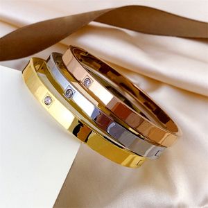 bracelets en or marque bracelet bijoux de créateur femmes hommes charme luxe titane acier non décoloré et non allergique argent or rose conception de bracelet en diamant en forme de serpent