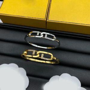 Bracelets en or Braceuses de luxe pour femmes