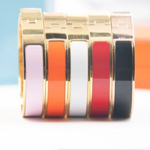 Gouden armbanden dames heren designer sieraden roestvrij staal 19 kleur selecteren hoge kwaliteit niet-vervagende unisex cadeau liefhebbers armband zilveren armband klassiekers clic armband