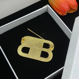 Gouden Broche Hoepel Modeontwerper Sieraden voor Vrouwen Letter BB Pins Broches Klassiek Oorstekers Dames Ontwerpers Oorbellen Feest CHG24022022-6