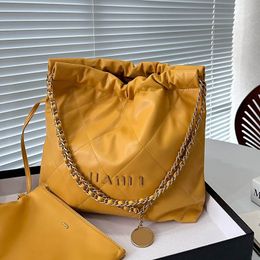 Gouden Munt Medium Dames 22 Matte Vuilniszak Vintage Crossbody Schoudertas Luxe Handtas Leer Diamantrooster Winkeluitstapje Koffer Onderarm Heuptasje 31CM