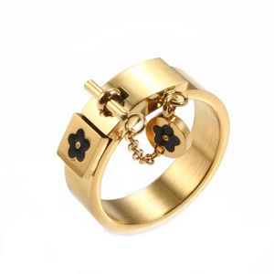 Gouden kleur liefde bloem cirkel charme ring s.steel belofte vinger ringen met dangle voor vrouwen mannen engagement bruiloft sieraden cadeau