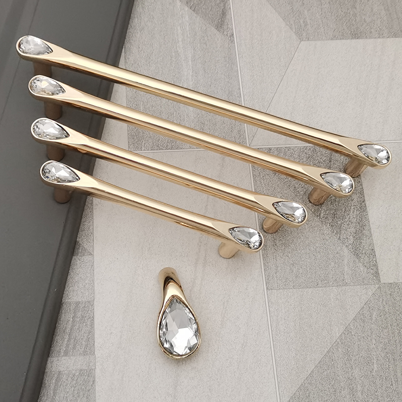 Poignées d'armoires de cuisine en alliage de Zinc de Style diamant en cristal d'or poignées de porte de placard boutons de tiroir matériel de poignée de meubles