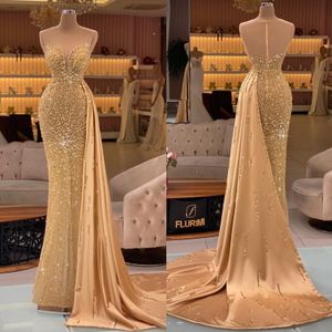 Gouden kristal zeemeermin avondjurken elegante zijtrein pure nek prom jurk glitter pailletten kralen op maat gemaakte formele jurken voor vrouwen