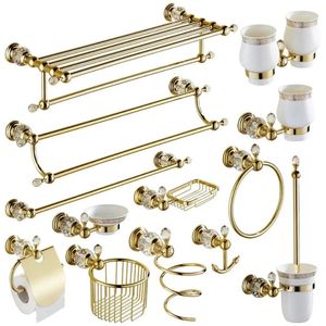 Rack de toallas de cristal dorada ganchos de baño europeos suite baño ducha de ducha de ducha de latón anillo de toallas accesorios de baño 240327