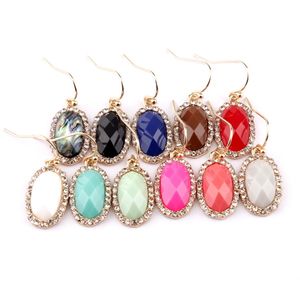 Pendientes de abalorios ovalados de acrílico facetado de diseñador dorado para mujer, pendientes colgantes de resina de diamantes de imitación pequeños, joyería de Boutique, regalos de navidad