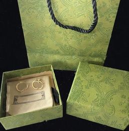 Diseñador de oro para mujer Pendientes de aro con letras Joyas con caja Conjunto Regalo del día de San Valentín Compromiso