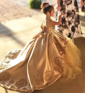 Gold First Communion Dresses Kids Evening Ball Jurk Gold Applique Bow Long Girls Pageant Dress Lace Tule Wedding Flower Girls Dre1223439