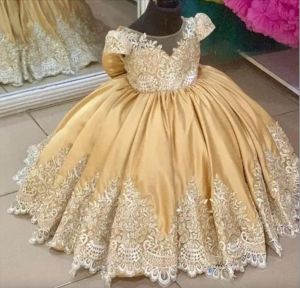 Robe de fille de fleur d'or enfant en bas âge pour les fleurs de mariage robe de concours de dentelle appliques arc robes de soirée de Noël fête d'anniversaire première communion manches courtes