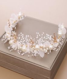 Gouden Bloem Parel Hoofdband Tiara Kroon Bruiloft Bruids Prinses Hoofdbanden Haarsieraden Kristal Accessoires Bruid Hoofdtooi Headpiec3595039