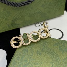 Gold G Diseñador Pins Broche para mujeres Men Aloy Fashion Fashion Crystal Pearl Broche Pin Joyería para regalo de fiesta