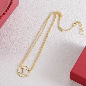 Gouden hoepel ketting minimalistisch designer ketting voor vrouwen.Valentijnsdag Gift Designer sieraden Gratis portokosten.