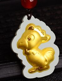 Goud Inlaid Jade Amulet Constellation Necklace and Pendant (Cartoon Chicken)