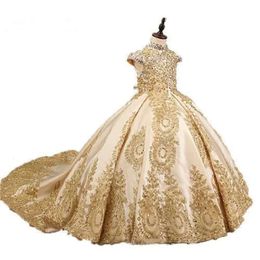 Gouden kanten jurk 2019 Ball Princess Little Girls Pageant Cap Mouwen kralen stenen vloer lengte verjaardagsfeestje bloemenmeisjes jurken