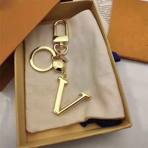 Porte-clés avec lettres en or, design de luxe, accessoires de sac pour amoureux, porte-clés de voiture, cadeau pour hommes et femmes