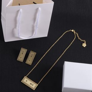 Gouden Letter Luxe kettingontwerperketting kettingen voor vrouw Fashion ketting Geschenkketen Sieraden Levering