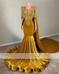 Robe de bal longue dorée avec Cape, cristaux scintillants, strass, perles, glands, robes de fête d'anniversaire, 2024