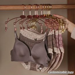 Hangage d'espace en métal doré cintre d'économie d'espace avec rack de clips de glipage pour pantalon BRA DisplayCloset Organizer10 PC 240510