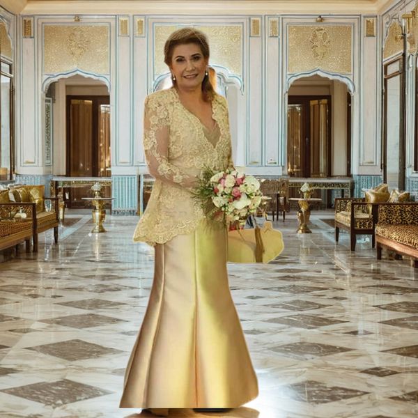 Vestidos dorados para madre de la novia con chaquetas Correas espaguetis Vestidos para madre con mangas largas Chaqueta de encaje para mujeres negras árabes Vestidos de invitados de boda AMM053