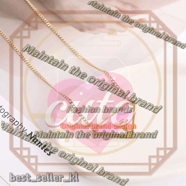 Colliers en or Blanc Blanc Rose triangle de lettre de pendentif Collier de luxe Marqueur de la marque de luxe