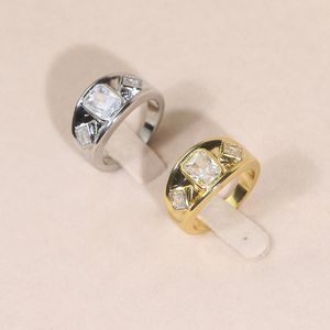 Vergulde Bezel Set Vierkante Zirkonia Vinger Ring Hoge Kwaliteit Verharde Kubieke Zirkoon Hip Hop Vrouwen Mannen Ring voor Bruiloft Sieraden groothandel