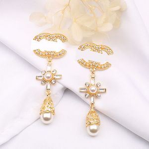 Vergulde merk oorbel ontwerper dubbele letter oorbellen stud lange parel hanger voor vrouwen bruiloft sieraden hoge kwaliteit