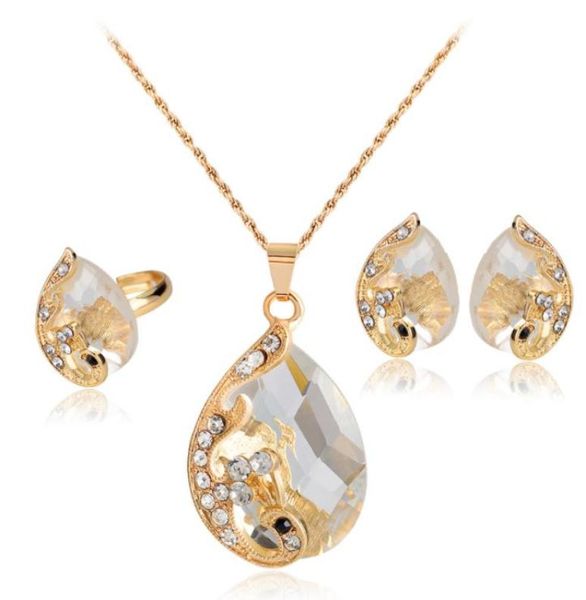 Plaqué or bijoux de mariée ensemble de luxe strass goutte d'eau pendentif collier boucles d'oreilles bague cristal paon bijoux Set1383083