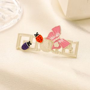 Vergulde luxe liefde broche herfst meisjes cadeau charme broche ontwerper merk liefde sieraden hoge kwaliteit bruiloft feest pinnen schattige dames roze broches