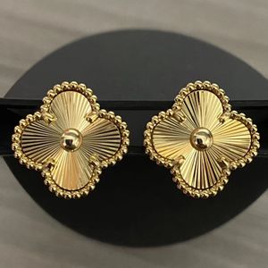 Pendientes de botón chapados en oro 4/cuatro Trébol Elegante lujo Pendientes de botón Pendientes Diseñador de pendientes para mujeres hip hop Joyería de alta calidad regalo de vacaciones