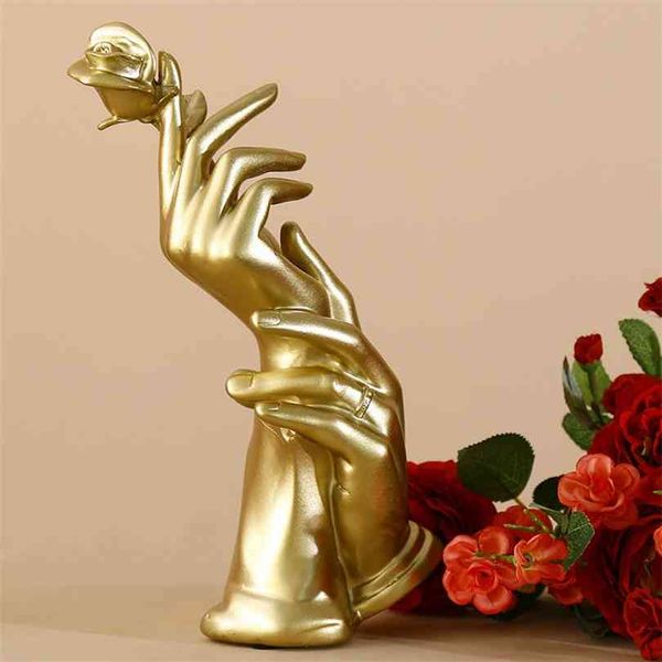 Statue de résine d'or pour la décoration Home Decor S Sculpture abstraite Figurines modernes Love Rose Saint Valentin Présent 210827