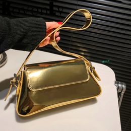 Sacs féminines brillantes en or Sac à rabat de haute qualité Sac bagage Bling en cuir sacs pour les ladys roses argentés 240506