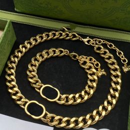 Gold Sier Designer Bracelet Cuban G Jewelry Fashion Collier Collier Gift Lettre Colliers pour hommes Femmes Golden Chain Jewlery Saint Valentin Gift Gift